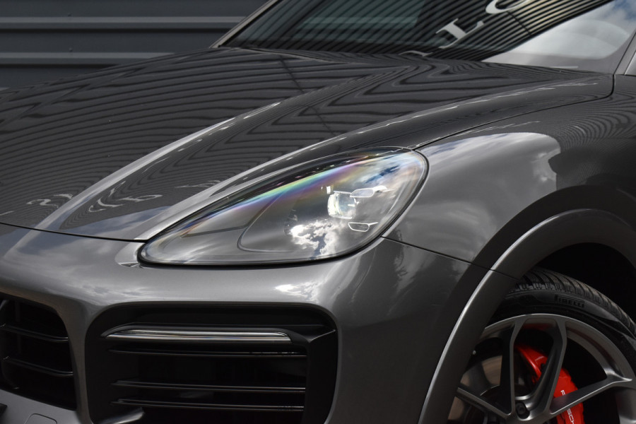 Porsche Cayenne Coupé 3.0 E-Hybrid 462pk Lightweight Package | Carbon Exterieur | Carbon Dak | 22'' GT Design Wielen | Sportuitlaat |