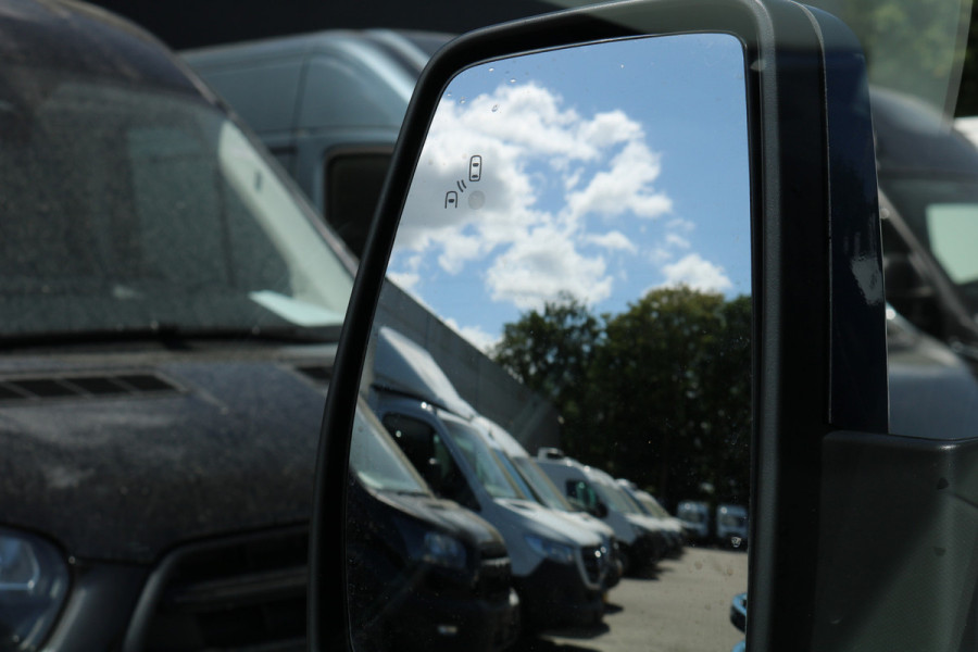 Ford Transit Custom 2.0 TDci 185pk L2 H1 Sport DC Airco Trekhaak Navigatie