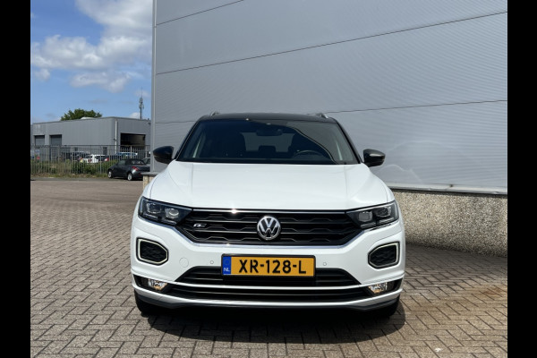 Volkswagen T-Roc 1.5 TSI R-LINE, VIRTUAL COCKPIT, KEYLESS, CAMERA