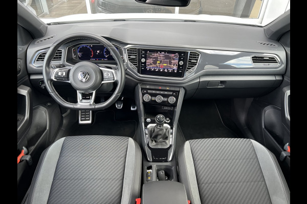Volkswagen T-Roc 1.5 TSI R-LINE, VIRTUAL COCKPIT, KEYLESS, CAMERA