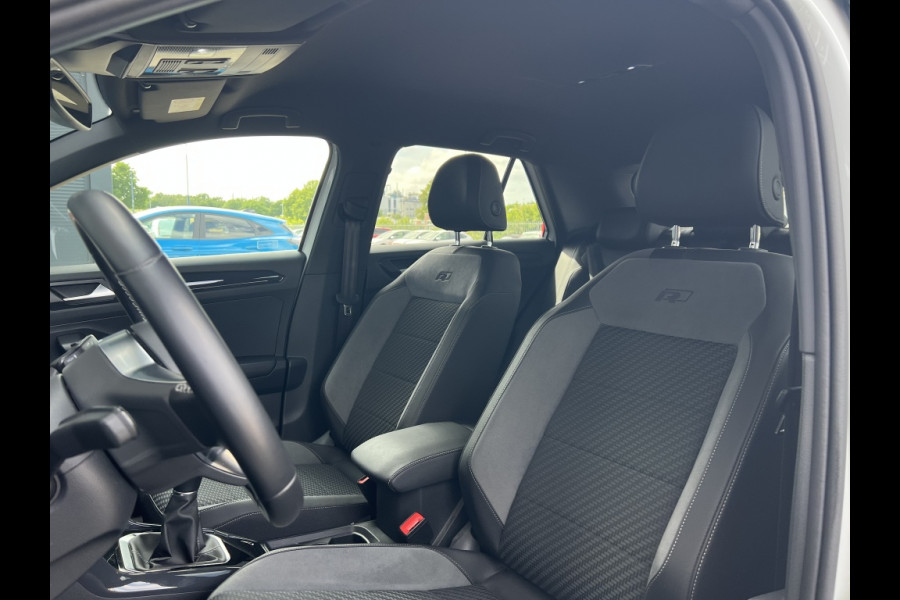 Volkswagen T-Roc 1.5 TSI R-LINE, VIRTUAL COCKPIT, KEYLESS, CAMERA