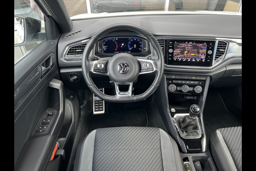 Volkswagen T-Roc 1.5 TSI R-LINE, VIRTUAL COCKPIT, KEYLESS, CAMERA