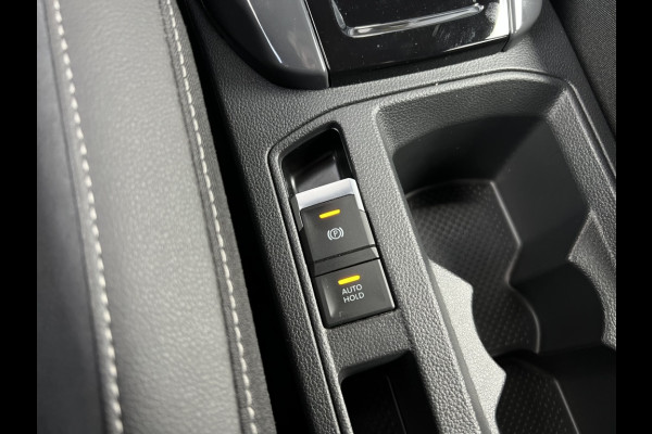 Volkswagen T-Roc 1.5 TSI R-LINE, VIRTUAL COCKPIT, KEYLESS, CAMERA