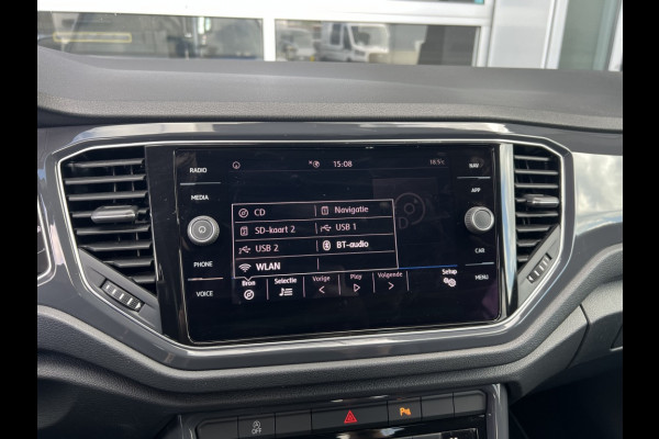 Volkswagen T-Roc 1.5 TSI R-LINE, VIRTUAL COCKPIT, KEYLESS, CAMERA