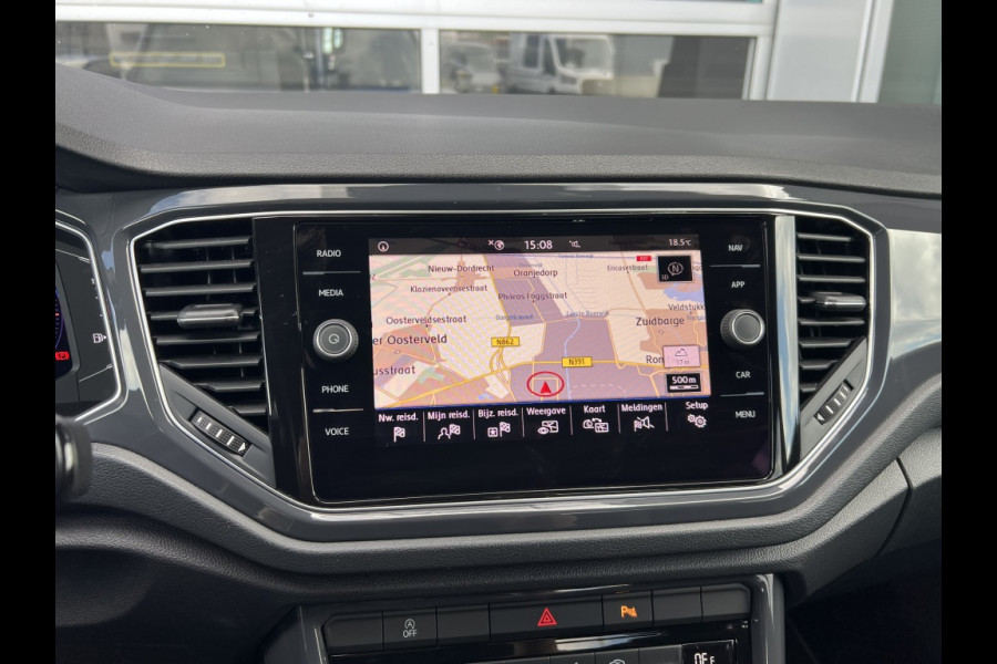 Volkswagen T-Roc 1.5 TSI R-LINE, VIRTUAL COCKPIT, KEYLESS, CAMERA