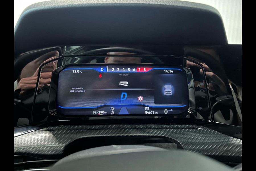 Volkswagen Golf 2.0 TSI R 4Motion | AKRAPOVIC | IQ LIGHTS | HARMAN KARDON | PANO