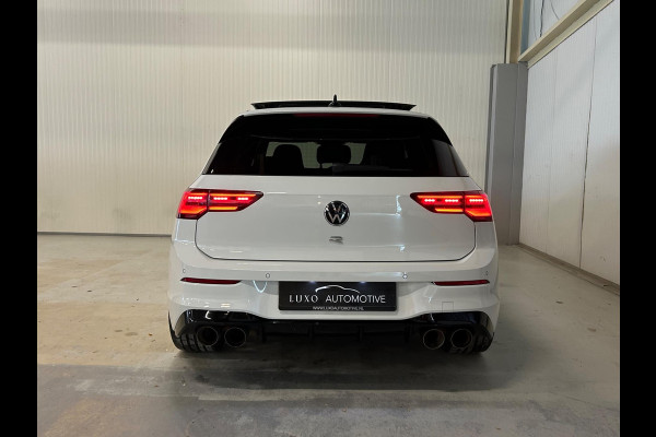 Volkswagen Golf 2.0 TSI R 4Motion | AKRAPOVIC | IQ LIGHTS | HARMAN KARDON | PANO