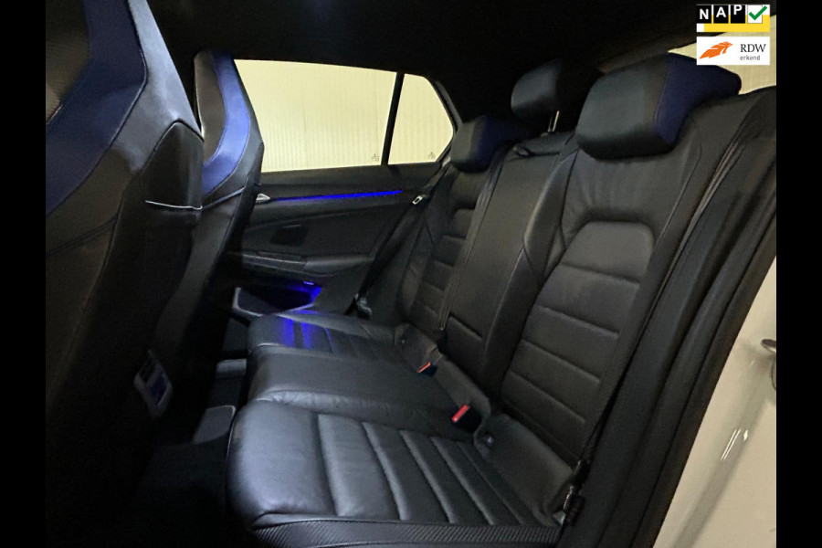 Volkswagen Golf 2.0 TSI R 4Motion | AKRAPOVIC | IQ LIGHTS | HARMAN KARDON | PANO