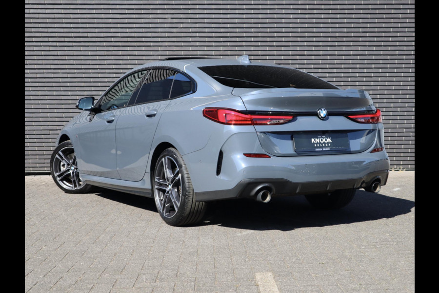 BMW 2 Serie Gran Coupé 220i M Sport High Executive | Panodak | Stuurwiel verwarmd | ambient |