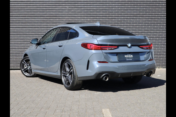 BMW 2 Serie Gran Coupé 220i M Sport High Executive | Panodak | Stuurwiel verwarmd | ambient |