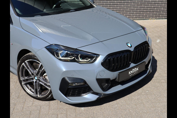 BMW 2 Serie Gran Coupé 220i M Sport High Executive | Panodak | Stuurwiel verwarmd | ambient |