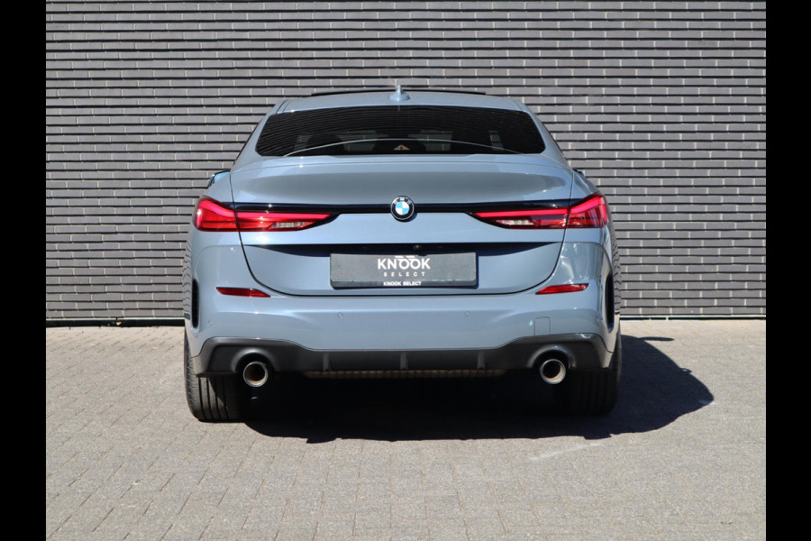 BMW 2 Serie Gran Coupé 220i M Sport High Executive | Panodak | Stuurwiel verwarmd | ambient |