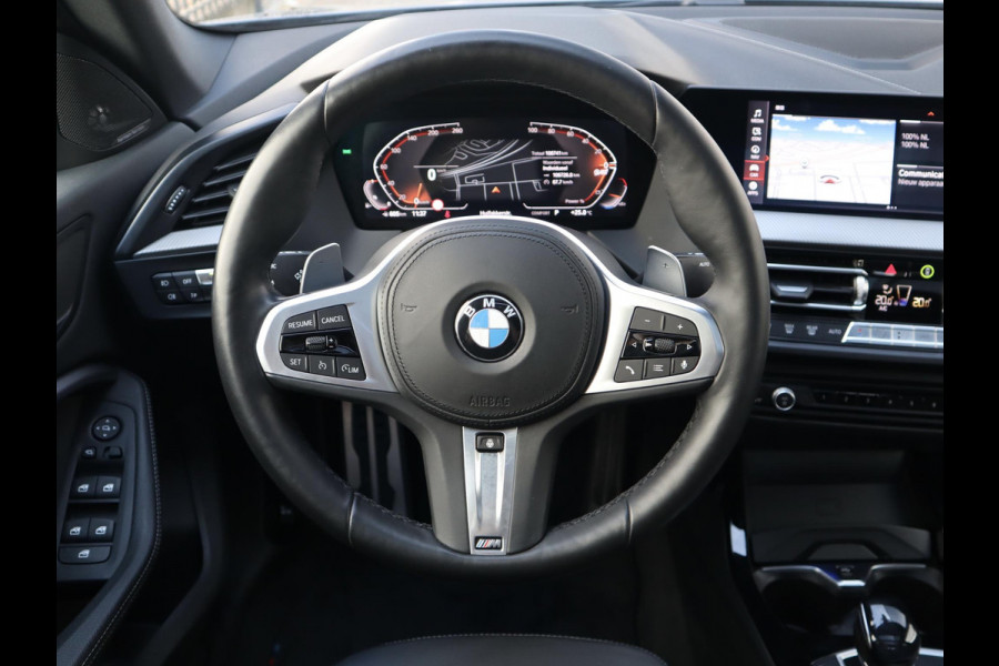 BMW 2 Serie Gran Coupé 220i M Sport High Executive | Panodak | Stuurwiel verwarmd | ambient |