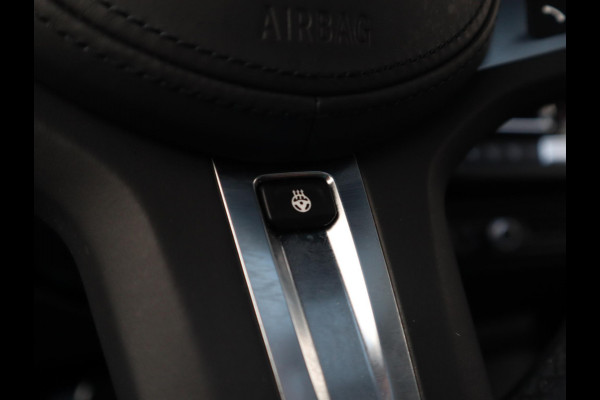 BMW 2 Serie Gran Coupé 220i M Sport High Executive | Panodak | Stuurwiel verwarmd | ambient |