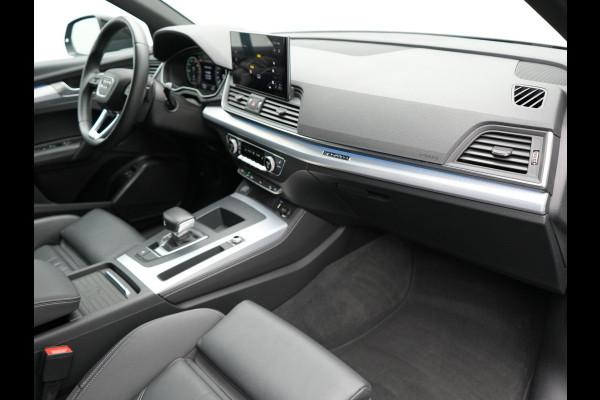 Audi Q5 Sportback 50 TFSI e S Line Plug In Hybrid Dealer O.H PHEV | Trekhaak af Fabriek | Adaptive Cruise | Matrix LED | 20"L.M | Lederen Sportstoelen Verwarmd | Virtual | Keyless |