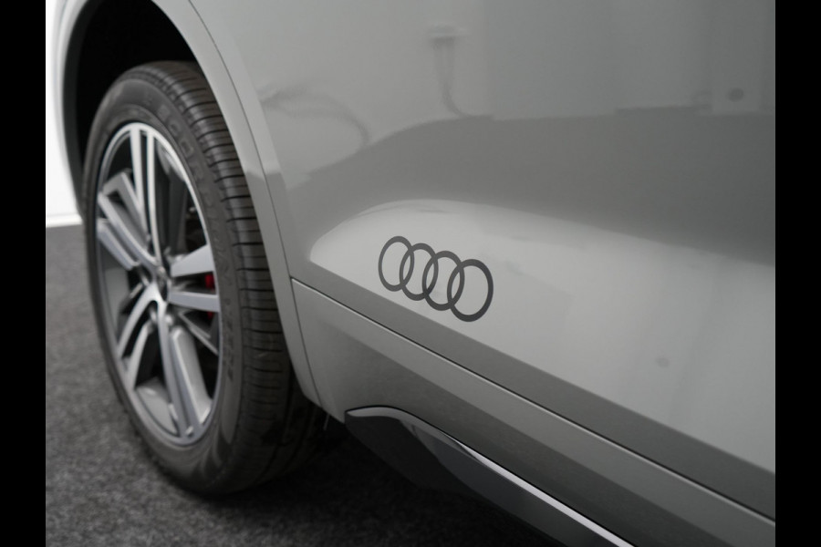 Audi Q5 Sportback 50 TFSI e S Line Plug In Hybrid Dealer O.H PHEV | Trekhaak af Fabriek | Adaptive Cruise | Matrix LED | 20"L.M | Lederen Sportstoelen Verwarmd | Virtual | Keyless |