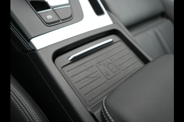 Audi Q5 Sportback 50 TFSI e S Line Plug In Hybrid Dealer O.H PHEV | Trekhaak af Fabriek | Adaptive Cruise | Matrix LED | 20"L.M | Lederen Sportstoelen Verwarmd | Virtual | Keyless |