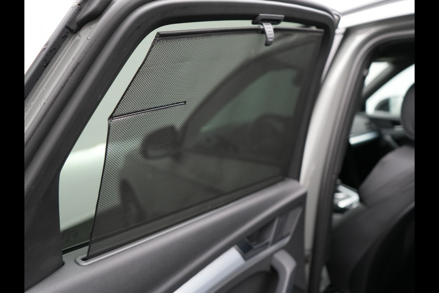 Audi Q5 Sportback 50 TFSI e S Line Plug In Hybrid Dealer O.H PHEV | Trekhaak af Fabriek | Adaptive Cruise | Matrix LED | 20"L.M | Lederen Sportstoelen Verwarmd | Virtual | Keyless |