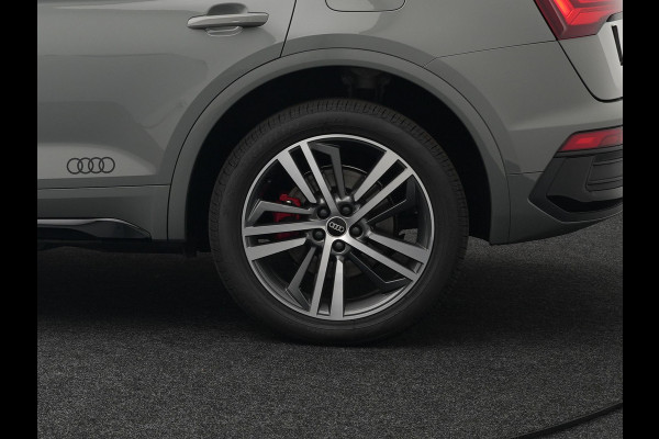 Audi Q5 Sportback 50 TFSI e S Line Plug In Hybrid Dealer O.H PHEV | Trekhaak af Fabriek | Adaptive Cruise | Matrix LED | 20"L.M | Lederen Sportstoelen Verwarmd | Virtual | Keyless |