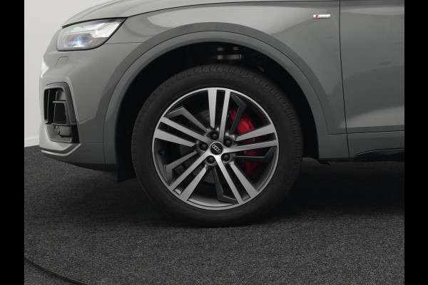 Audi Q5 Sportback 50 TFSI e S Line Plug In Hybrid Dealer O.H PHEV | Trekhaak af Fabriek | Adaptive Cruise | Matrix LED | 20"L.M | Lederen Sportstoelen Verwarmd | Virtual | Keyless |