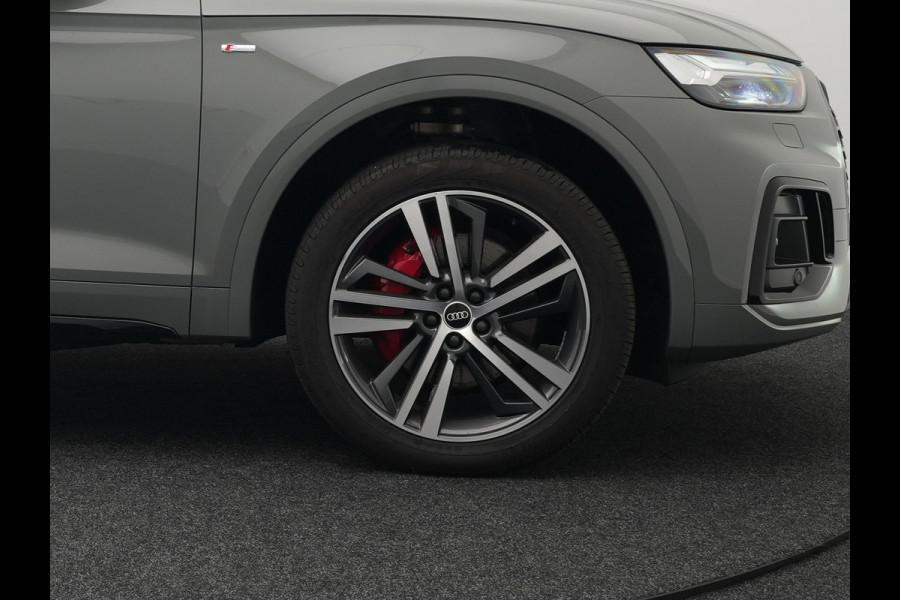 Audi Q5 Sportback 50 TFSI e S Line Plug In Hybrid Dealer O.H PHEV | Trekhaak af Fabriek | Adaptive Cruise | Matrix LED | 20"L.M | Lederen Sportstoelen Verwarmd | Virtual | Keyless |