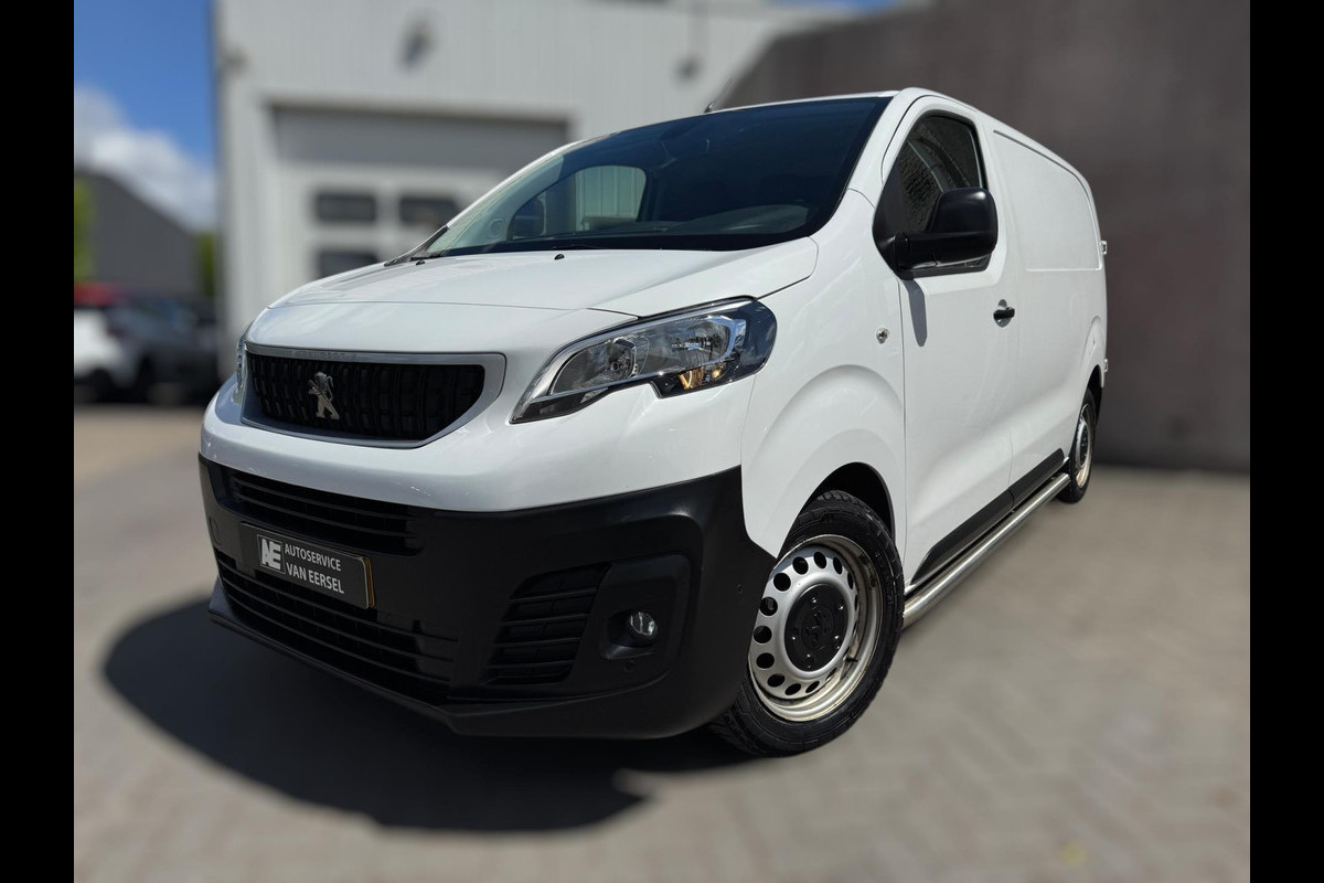 Peugeot Expert 2.0 BlueHDI 120 Standard Premium TREKHAAK / PDC V+A / CAMERA / NAVI / CARPLAY / SIDEBARS / CRUISE / 4-RIJMODUSSEN Peugeot Expert 2.0 BlueHDI 120 Standard Premium TREKHAAK / PDC V+A / CAMERA / NAVI / CARPLAY / SIDEBARS / CRUISE / 4-RIJMODUSSEN