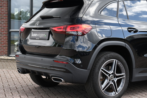 Mercedes-Benz GLA 250 e AMG Pano Night Camera m-LED