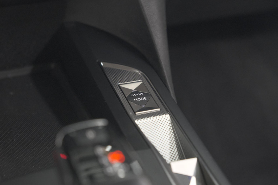 DS DS 3 Crossback E-Tense So Chic 50 kWh | Camera | Dodehoekdetectie | Apple Carplay