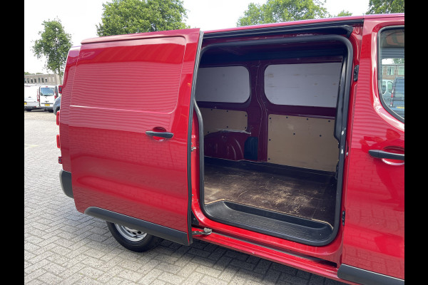 Toyota ProAce Worker 1.6 D-4D Cool Comfort Long L3H1 / rijklaar € 17.950 ex btw / lease vanaf € 408 / airco / cruise / trekhaak 2000 kg / bijrijdersbank !