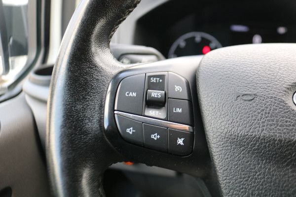 Ford Transit Custom 2.0 TDci 130pk L2 H1 Airco 2.8T Trekhaak