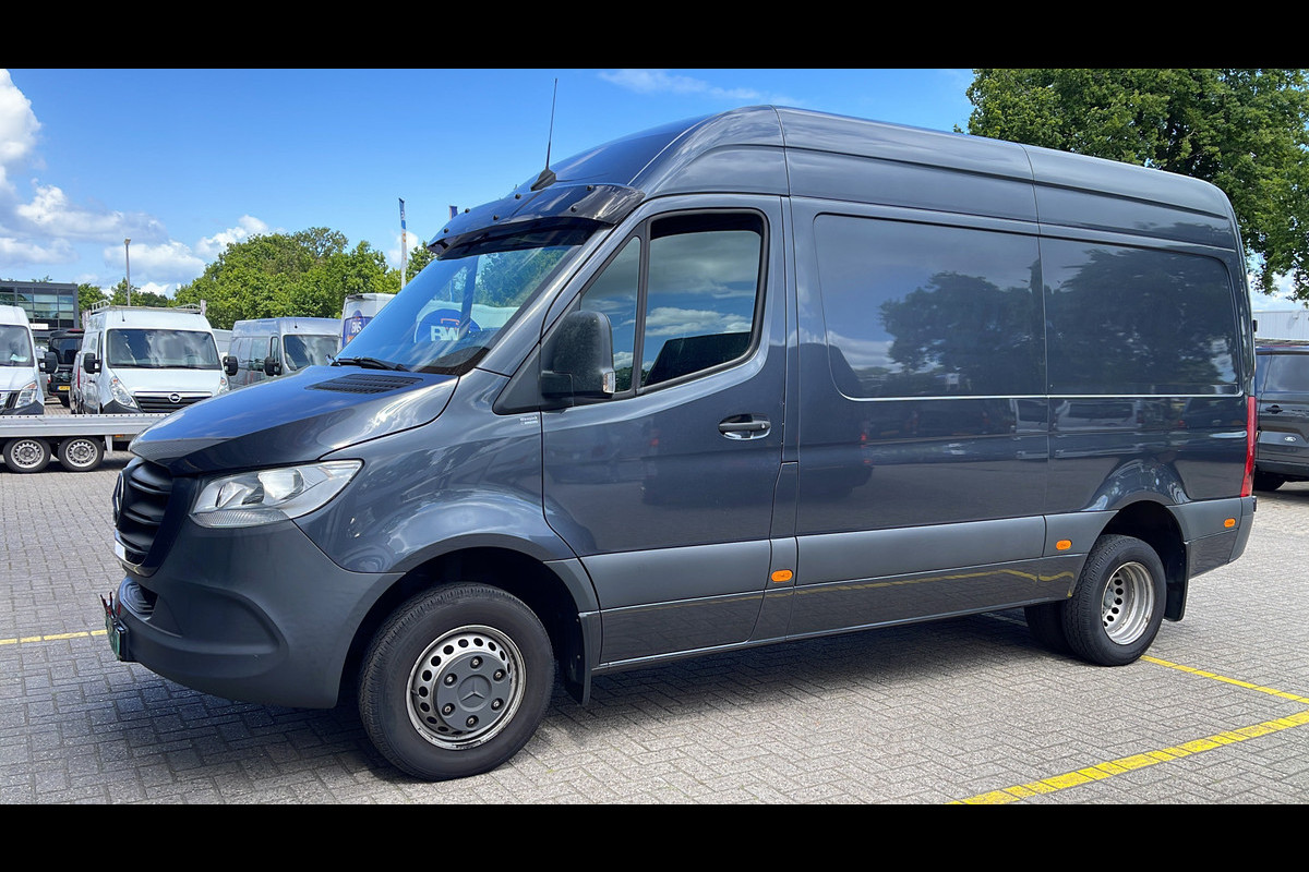 Mercedes-Benz Sprinter 516 2.2 CDI L2H2 dubbellucht / vaste prijs rijklaar € 26.950 ex btw / lease vanaf € / euro 6 / bpm vrij / tegen een meerprijs kunnen wij een trekhaak 3500 kg monteren !