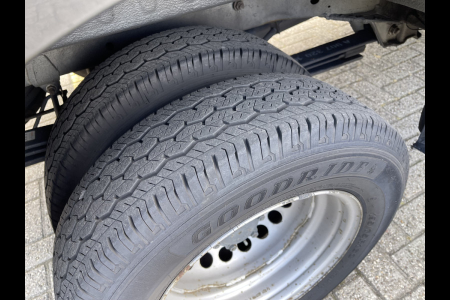 Mercedes-Benz Sprinter 516 2.2 CDI L2H2 dubbellucht / vaste prijs rijklaar € 26.950 ex btw / lease vanaf € / euro 6 / bpm vrij / tegen een meerprijs kunnen wij een trekhaak 3500 kg monteren !