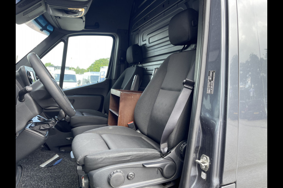 Mercedes-Benz Sprinter 516 2.2 CDI L2H2 dubbellucht / vaste prijs rijklaar € 26.950 ex btw / lease vanaf € / euro 6 / bpm vrij / tegen een meerprijs kunnen wij een trekhaak 3500 kg monteren !