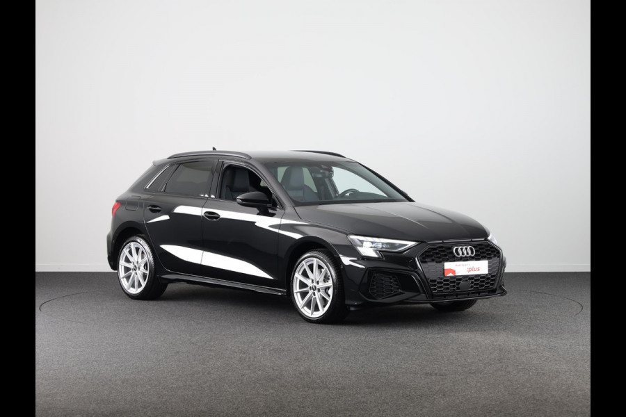 Audi A3 Sportback 40 TFSI e S edition 204 pk S-tronic | Verlengde garantie | Navigatie | Trekhaak (afneembaar) | Parkeersensoren (Park assist) | Adaptieve cruise control | Stoelverwarming | S-line |