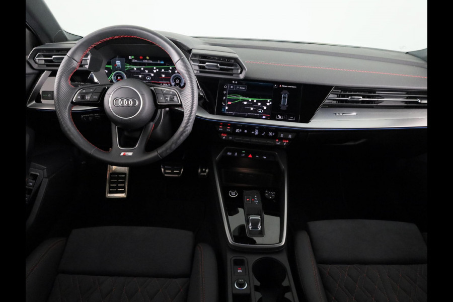 Audi A3 Sportback 40 TFSI e S edition 204 pk S-tronic | Verlengde garantie | Navigatie | Trekhaak (afneembaar) | Parkeersensoren (Park assist) | Adaptieve cruise control | Stoelverwarming | S-line |