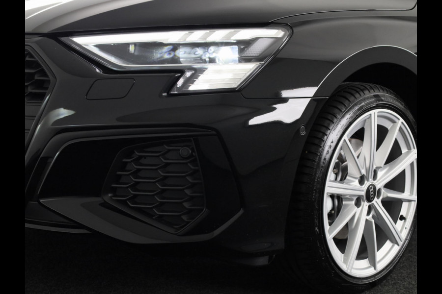 Audi A3 Sportback 40 TFSI e S edition 204 pk S-tronic | Verlengde garantie | Navigatie | Trekhaak (afneembaar) | Parkeersensoren (Park assist) | Adaptieve cruise control | Stoelverwarming | S-line |