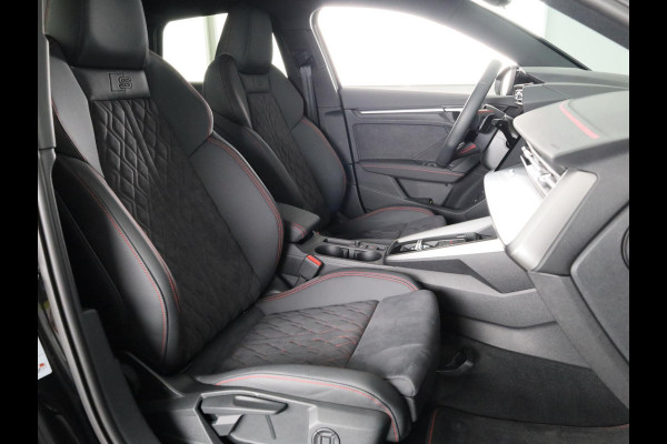 Audi A3 Sportback 40 TFSI e S edition 204 pk S-tronic | Verlengde garantie | Navigatie | Trekhaak (afneembaar) | Parkeersensoren (Park assist) | Adaptieve cruise control | Stoelverwarming | S-line |
