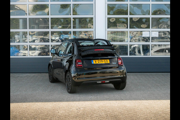 Fiat 500E CABRIO La Prima 42 kWh | By Bocelli | Leder | 17" | Navi | Winter Pack |