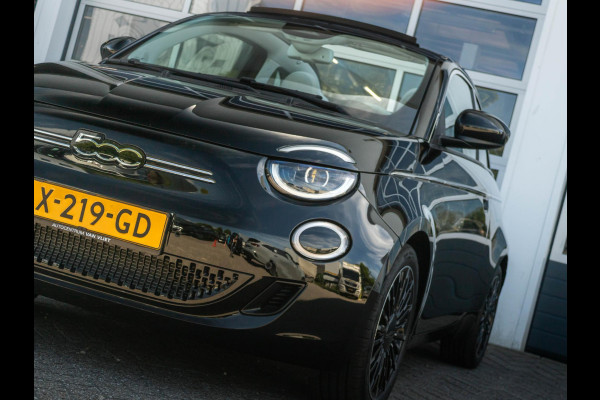 Fiat 500E CABRIO La Prima 42 kWh | By Bocelli | Leder | 17" | Navi | Winter Pack |