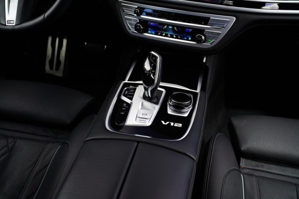 BMW 7 Serie M760Li xDrive High Executive | Massage | TV | Koelbox | HuD | BMW Drive Assisted | 360 cam | Stoelkoeling | Bowers |