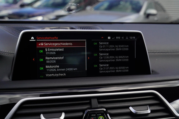 BMW 7 Serie M760Li xDrive High Executive | Massage | TV | Koelbox | HuD | BMW Drive Assisted | 360 cam | Stoelkoeling | Bowers |