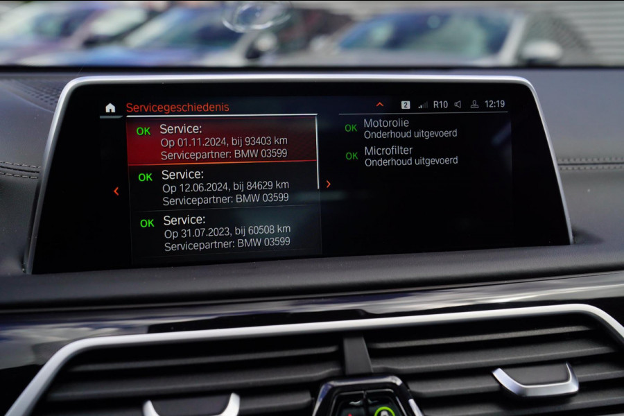 BMW 7 Serie M760Li xDrive High Executive | Massage | TV | Koelbox | HuD | BMW Drive Assisted | 360 cam | Stoelkoeling | Bowers |