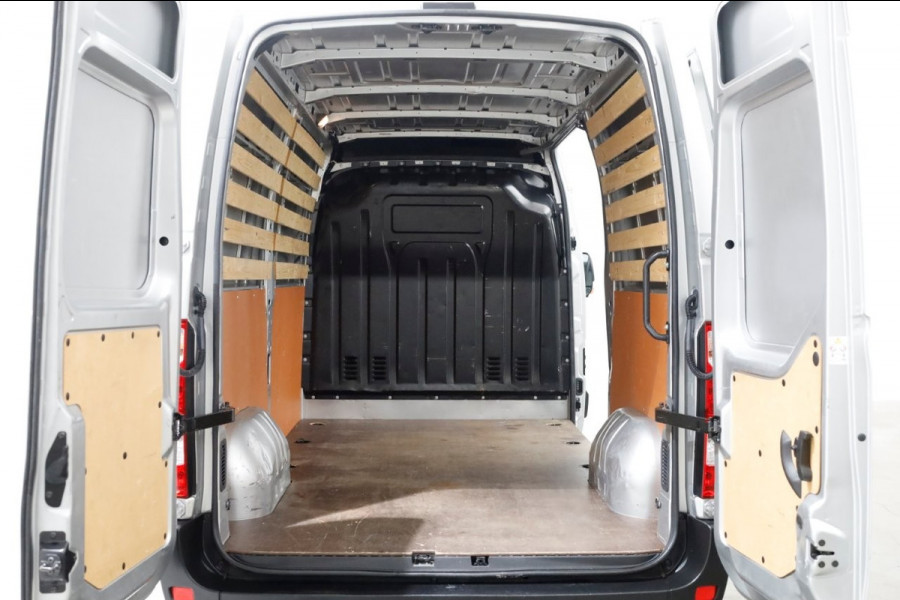 Renault Master T35 2.3 dCi 135pk L2H2 Comfort Airco/Navi 10-2022
