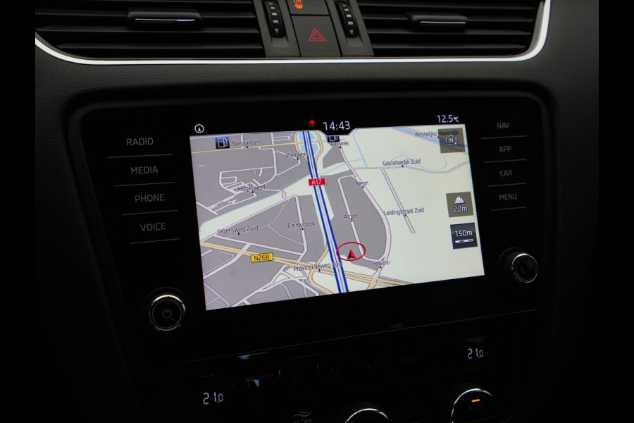 Škoda Octavia Combi 1.5 TSI 150pk DSG Greentech Ambition Navigatie Carplay Clima Pdc Cruise DAB 201