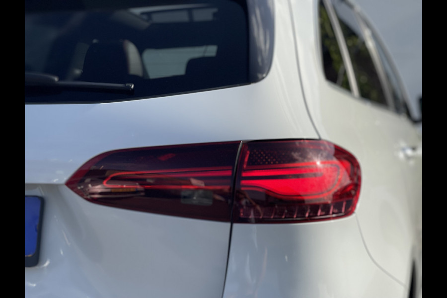 Mercedes-Benz B-Klasse 200 AMG Line | Pano | Trekhaak | Camera | Ambient Light | Dodehoek | Keyless