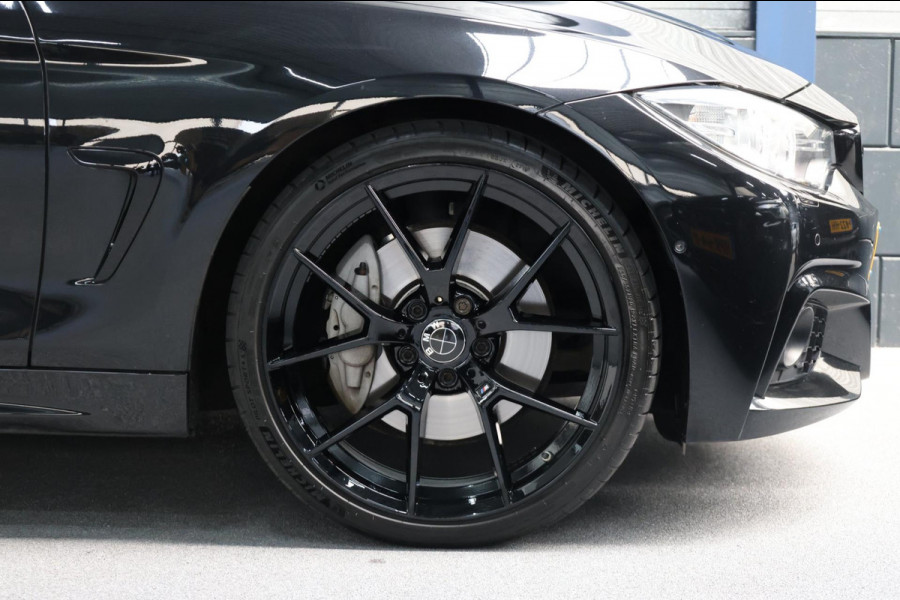 BMW 4 Serie Coupé 440i M-Sport ARMYTRIX/LED/SCHUIFDAK/LEER+S.VERWARMING/20" LMV/CAM/CRUISE/ECC/12 MND GARANTIE!
