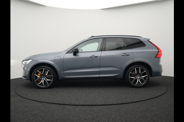 Volvo XC60 T8 AWD Polestar Engineered Plug in Hybrid 455pk Long Range Thunder Grey PHEV |  Panodak | Lederen Sportstoelen Memory | Google Assistant | Pilot Assist | Harman Kardon | Head Up | Adaptive Cruise | L.M. 21" | Virtual | 360 Camera | Navigatie | Apple Carplay |