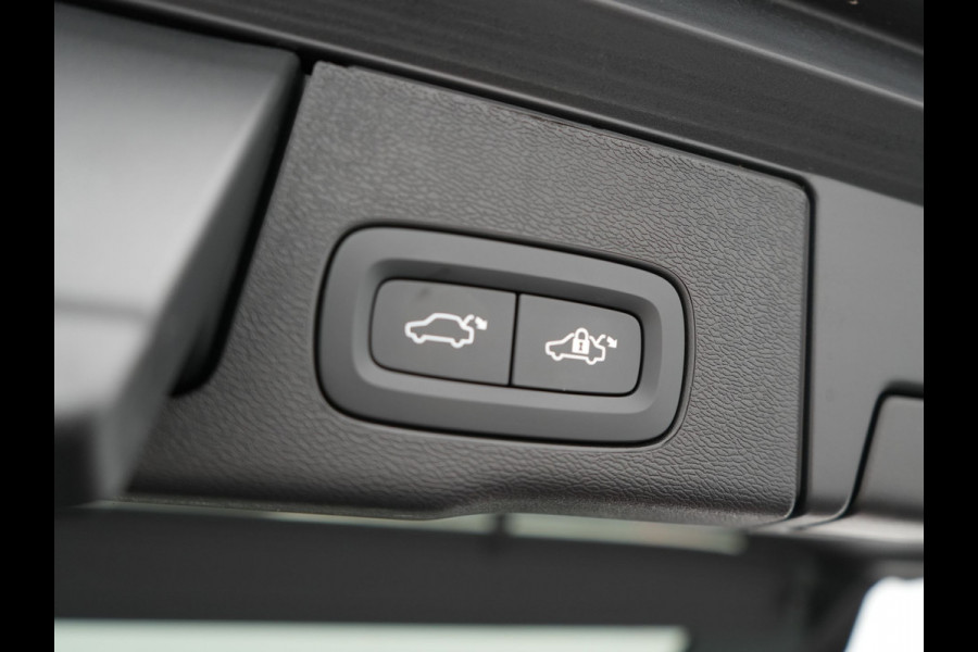 Volvo XC60 T8 AWD Polestar Engineered Plug in Hybrid 455pk Long Range Thunder Grey PHEV |  Panodak | Lederen Sportstoelen Memory | Google Assistant | Pilot Assist | Harman Kardon | Head Up | Adaptive Cruise | L.M. 21" | Virtual | 360 Camera | Navigatie | Apple Carplay |