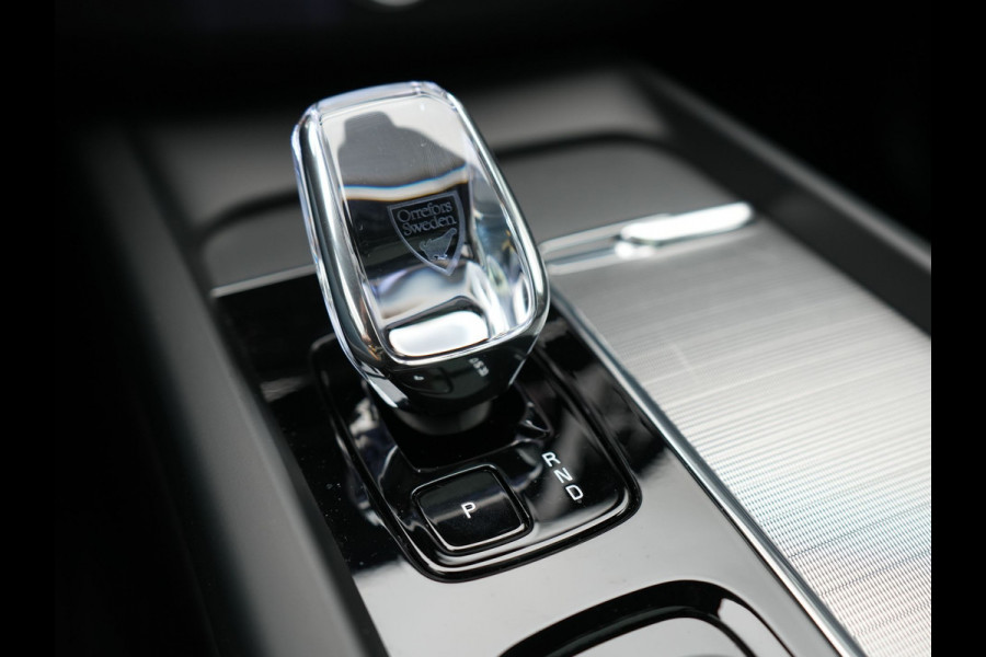 Volvo XC60 T8 AWD Polestar Engineered Plug in Hybrid 455pk Long Range Thunder Grey PHEV |  Panodak | Lederen Sportstoelen Memory | Google Assistant | Pilot Assist | Harman Kardon | Head Up | Adaptive Cruise | L.M. 21" | Virtual | 360 Camera | Navigatie | Apple Carplay |