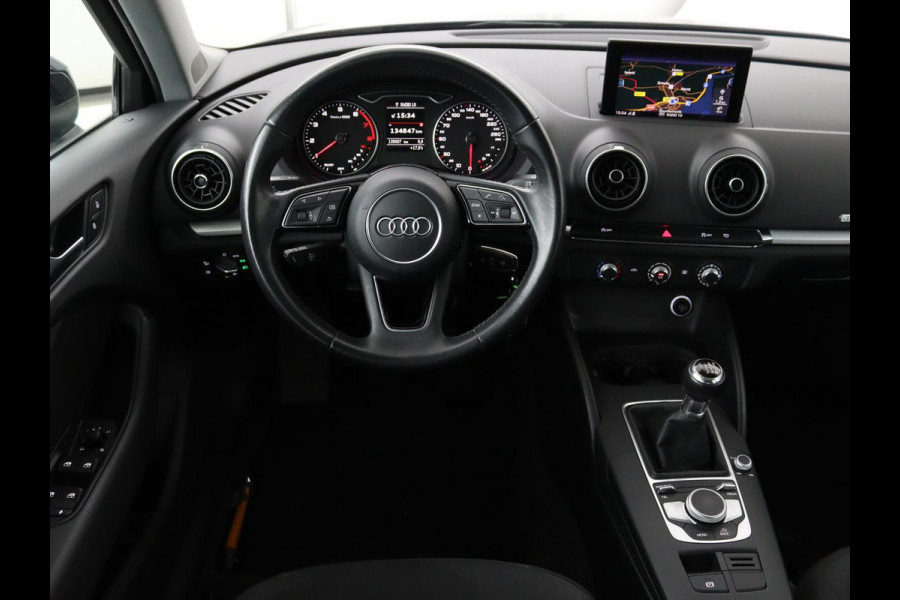 Audi A3 1.0 TFSI | Navigatie | Parkeerhulp | Xenon | Cruise control | Airco | Bluetooth | Regen-/lichtsensor